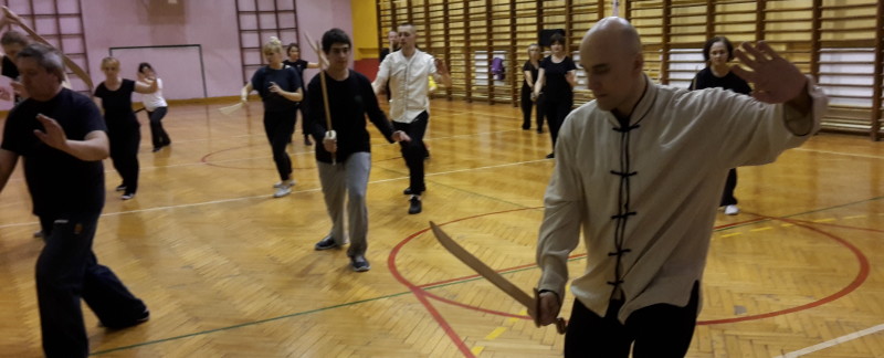 warsztata tai chi z szablą stylu yang piotr ziemba